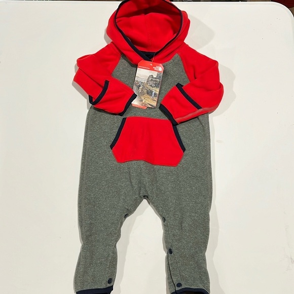 The North Face - 6 month, red/navy/gray romper, 1 piece - Picture 1 of 8
